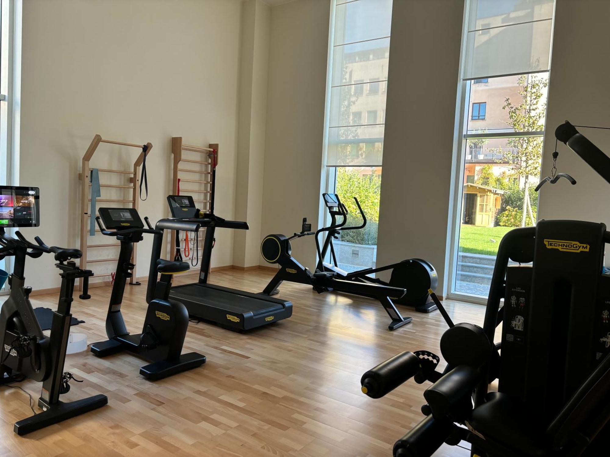 Torre Milano Skyview Suite Gym Pool & Rooftop Exterior photo