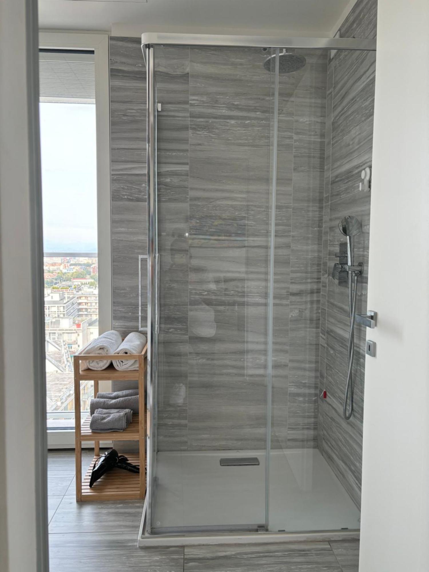 Torre Milano Skyview Suite Gym Pool & Rooftop Exterior photo